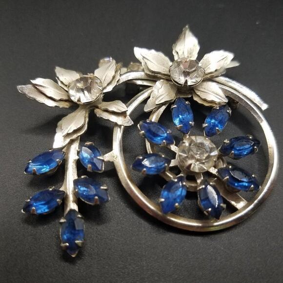 Vintage Blue Clear Glass Rhinestone Floral Brooch & Pendant, Riveted, 2 Inches - Picture 9 of 10